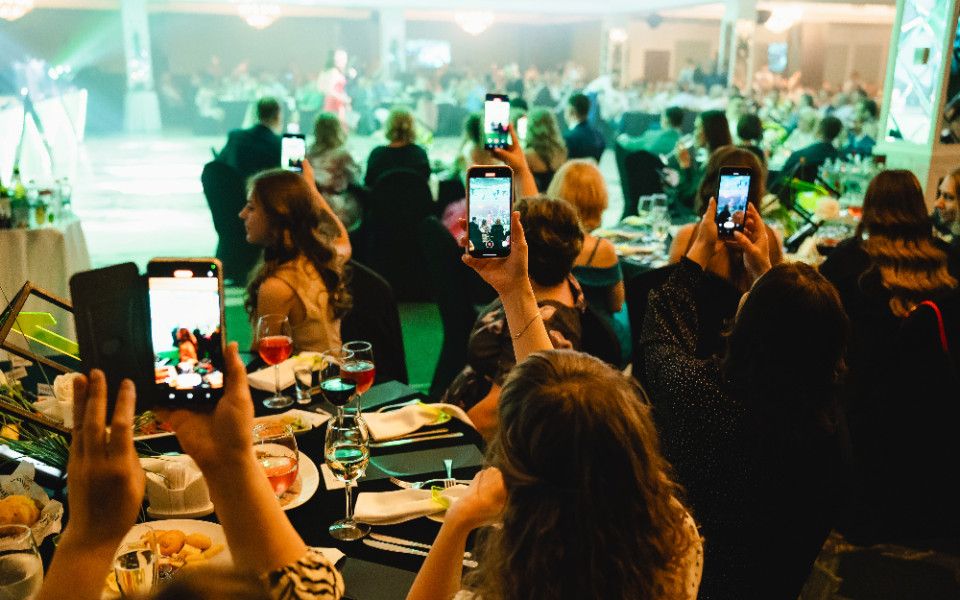 b2098cc9-2e32-4181-9bdd-1ca19b6b7f3a-jpg